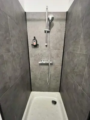 Salle de bains dans l'établissement Agréable Studio Calme - Proche Tramway et Centre