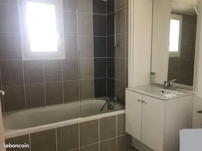 Salle de bains dans l'établissement Maison 4-6 personnes