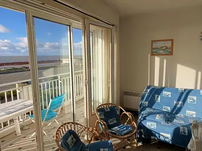 Balcon ou terrasse dans l'établissement Appartement vue mer à Notre-Dame-de-Monts - 5 personnes, animaux - FR-1-540-147