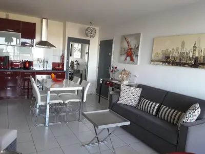 Cuisine ou kitchenette dans l'établissement Les sables d’or