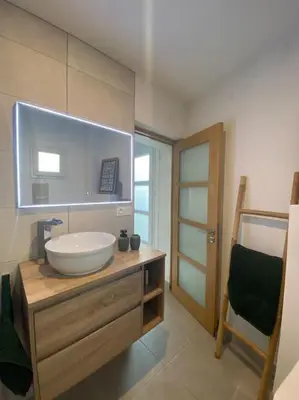 Salle de bains dans l'établissement Maison Angers La Madeleine Rooftop