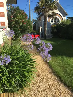 Jardin de l'établissement villa santa lucia