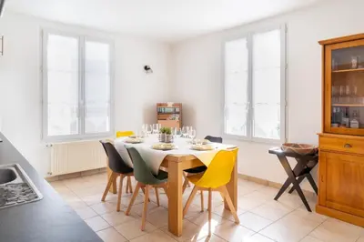 Coin salon dans l'établissement Maison de bourg à deux pas de la mer