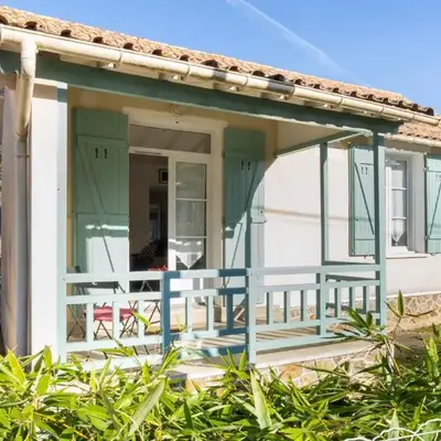 Maison de bourg à deux pas de la mer