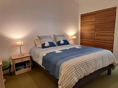 Un ou plusieurs lits dans un hébergement de l'établissement Charmante Maison 3 Chambres - 6 Personnes - Proche Plage - FR-1-323-252