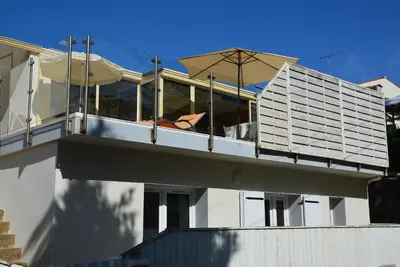 Balcon ou terrasse dans l'établissement VUE MER PREFAILLES, PLAGE à 50m