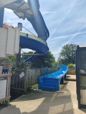Parc aquatique au sein de le camping ou à proximité