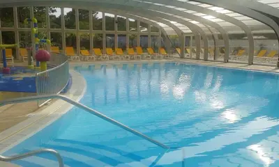 Piscine de l'établissement Bungalow confortable à Saint-Jean-de-Monts avec piscine partagée ou située à proximité