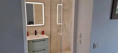 Salle de bains dans l'établissement Nid douillet pour 3 à 100m de la mer
