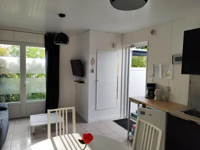 Cuisine ou kitchenette dans l'établissement Chalet 38 m2, au calme reposant, près du puy /fou