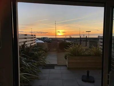Lever ou coucher de soleil vu de l'appartement ou à proximité