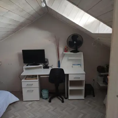 Télévision ou salle de divertissement dans l'établissement Maison et jardin Nantes Chantenay