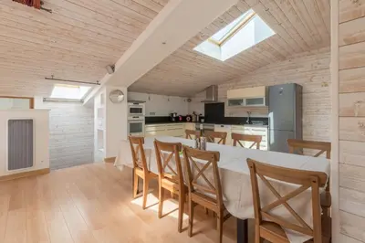 Cuisine ou kitchenette dans l'établissement Le Zen - Sauna - Piscine intérieure