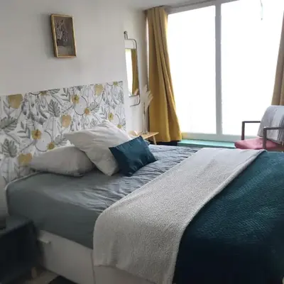 Dans la loge de Marguerite Studio avec Sauna
