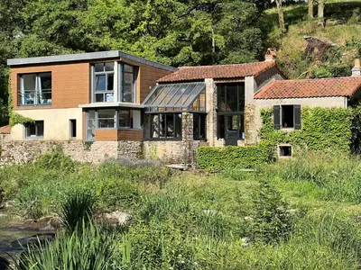 Jardin de l'établissement Gîte 3 étoiles, jusqu'à 7 personnes proche Puy du Fou