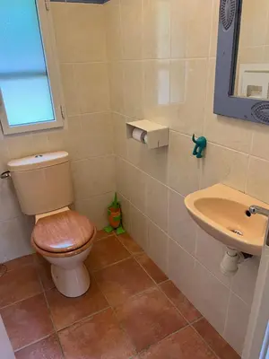 Salle de bains dans l'établissement Gîte 3 étoiles, jusqu'à 7 personnes proche Puy du Fou