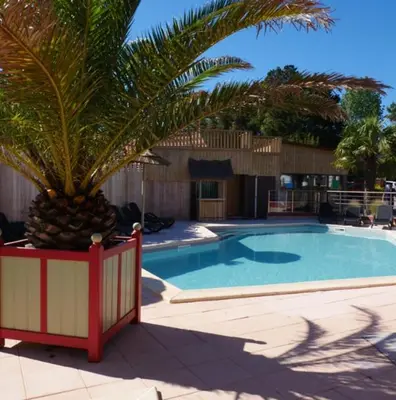 Piscine de l'établissement Camping La Prévoté ou située à proximité