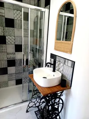 Salle de bains dans l'établissement Le clos Beauséjour