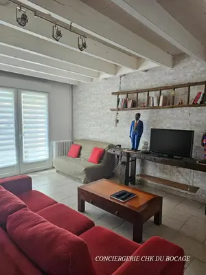 Télévision ou salle de divertissement dans l'établissement La Gelotière maison de compagne à 10 min du Puy du Fou