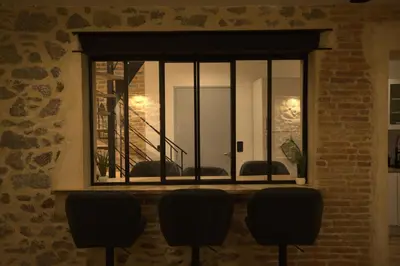 Plan de l'établissement Maison atypique centre bourg 15kms du PDF et Parc Maulévrier
