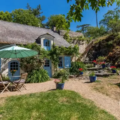 Charmante maison avec jardin clos près de la rivière Louet - FR-1-622-37
