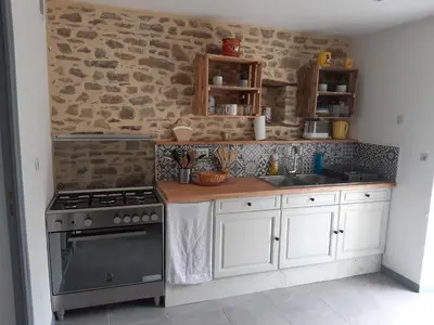 Cuisine ou kitchenette dans l'établissement gîte « Chez Albertine et Thérèse »