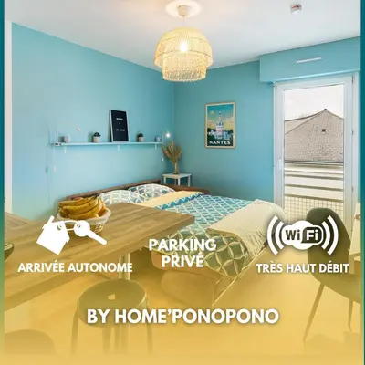 Un ou plusieurs lits dans un hébergement de l'établissement Joli studio - Parking Privé - WIFI Très Haut Débit - Au calme