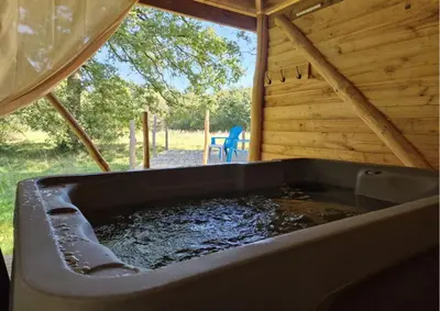 Plan de l'établissement Cabane Insolite Magique & Spa Privatif Camping Canal de Nantes à Brest