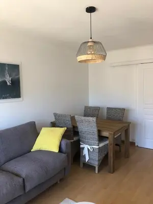 Coin salon dans l'établissement DEMOISELLES - Appartement 1 chambre