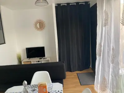 Télévision ou salle de divertissement dans l'établissement MA VIE LA