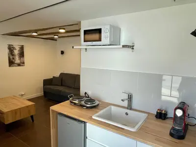Cuisine ou kitchenette dans l'établissement Studio de charme proche Nantes & aéroport au calme