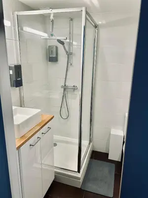 Salle de bains dans l'établissement Studio de charme proche Nantes & aéroport au calme
