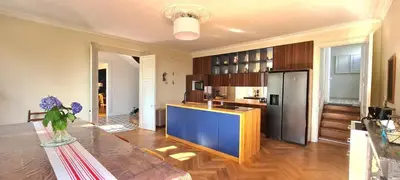 Cuisine ou kitchenette dans l'établissement Les Hauts de St Jacques maison d'exception 300m2, jardin arboré 2000m2