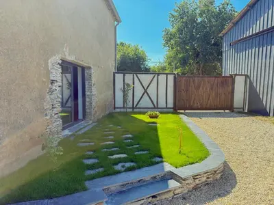 Jardin de l'établissement Gîte avec piscine intérieur, Le Repère de Choiseau