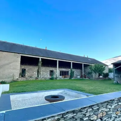 Gîte avec piscine intérieur