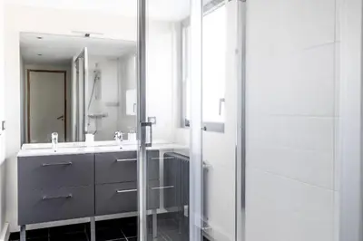 Salle de bains dans l'établissement Unique à Nantes ! Loft moderne avec rooftop 10pers