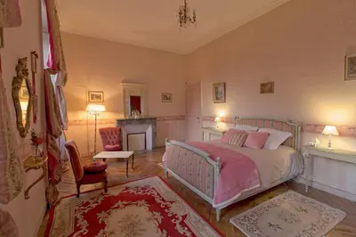 Un ou plusieurs lits dans un hébergement de l'établissement Chateau du Hallay