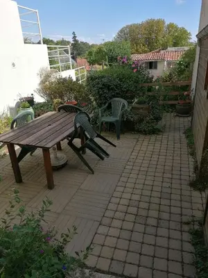 Jardin de l'établissement Le 8