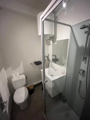 Salle de bains dans l'établissement Nantes Mangin-direct gare-parking-proche commerces