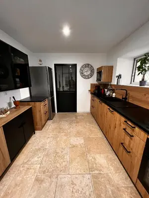 Cuisine ou kitchenette dans l'établissement Le Domaine du Nail