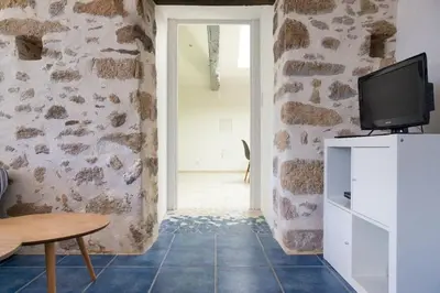 Télévision ou salle de divertissement dans l'établissement GÎTE DE L'ODA