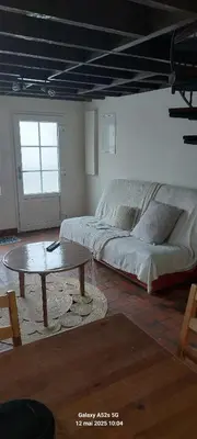 Coin salon dans l'établissement Maison des Gabelous
