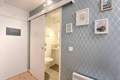 Salle de bains dans l'établissement SCANDI NANTES 419
