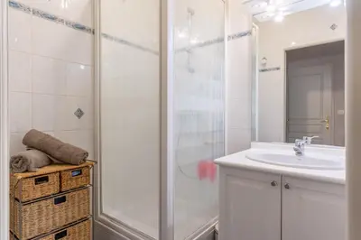 Salle de bains dans l'établissement Les Rives de L'Erdre