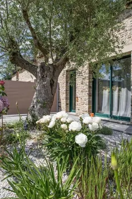 Jardin de l'établissement Gîte de charme à la campagne