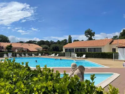 Piscine de l'établissement Le Cosy d'Eden ou située à proximité