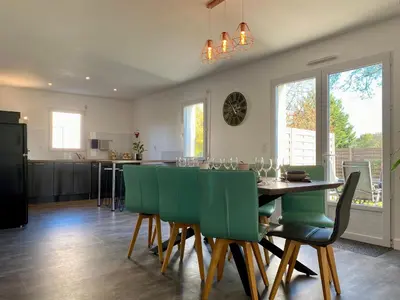 Plan de l'établissement Gîte rénové au cœur du Vignoble Nantais, proche Hellfest, terrasse, jardin clos, parking, vélos à dispo - FR-1-306-1230