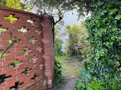 Jardin de l'établissement Maison spacieuse avec fitness, massage sur demande et jardin privatif, proche Nantes et Pornic - FR-1-306-1231