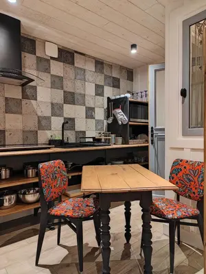 Cuisine ou kitchenette dans l'établissement GITE DE LA JANIERE