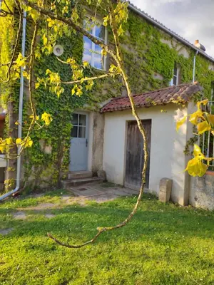 Jardin de l'établissement GITE DE LA JANIERE